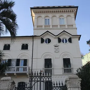 https://villa-dalbertis.hotelitalianriviera.com