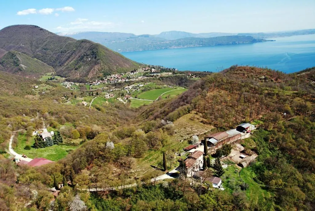 Farm stay Il Bagnolo Eco Lodge Salo